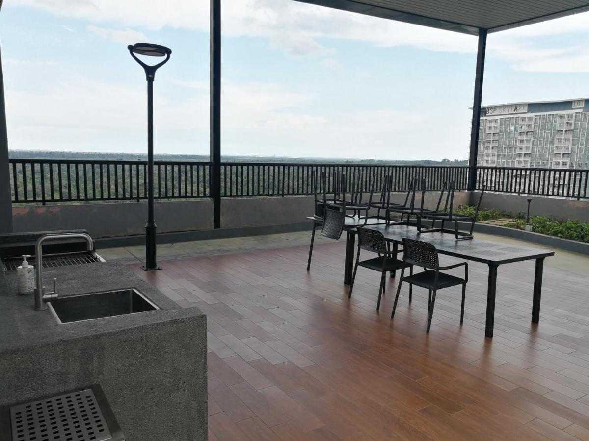 Bsp21 Appartement Jenjarum Buitenkant foto